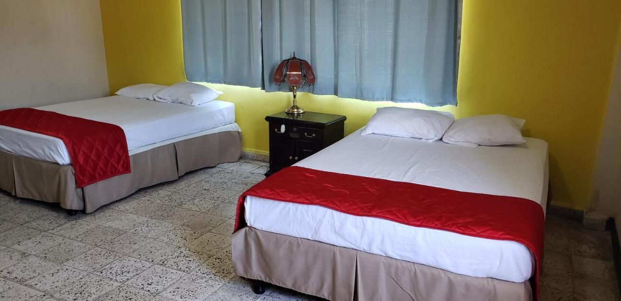Hotel El Dorado ลาเซย์บา ภายนอก รูปภาพ